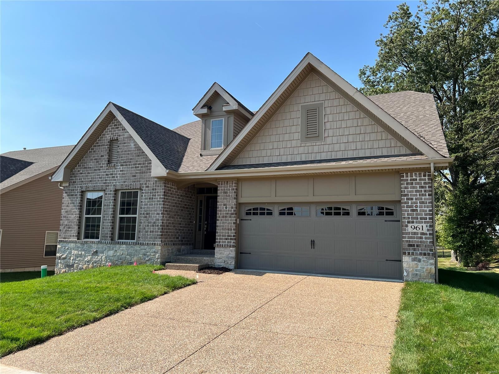 Property Photo:  961 Grand Reserve Drive  MO 63017 