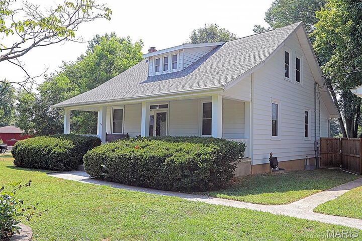 Property Photo:  2415 Perryville Road  MO 63701 