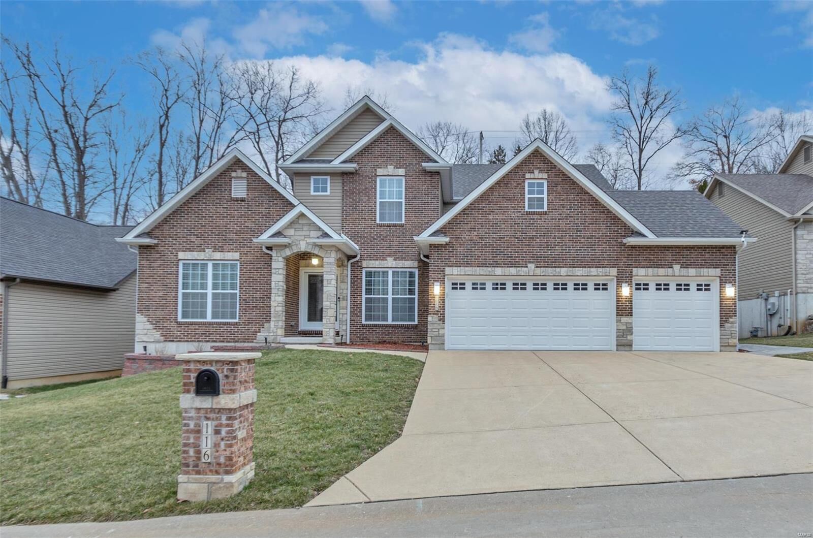 Property Photo:  116 Double Tree Court  MO 63052 