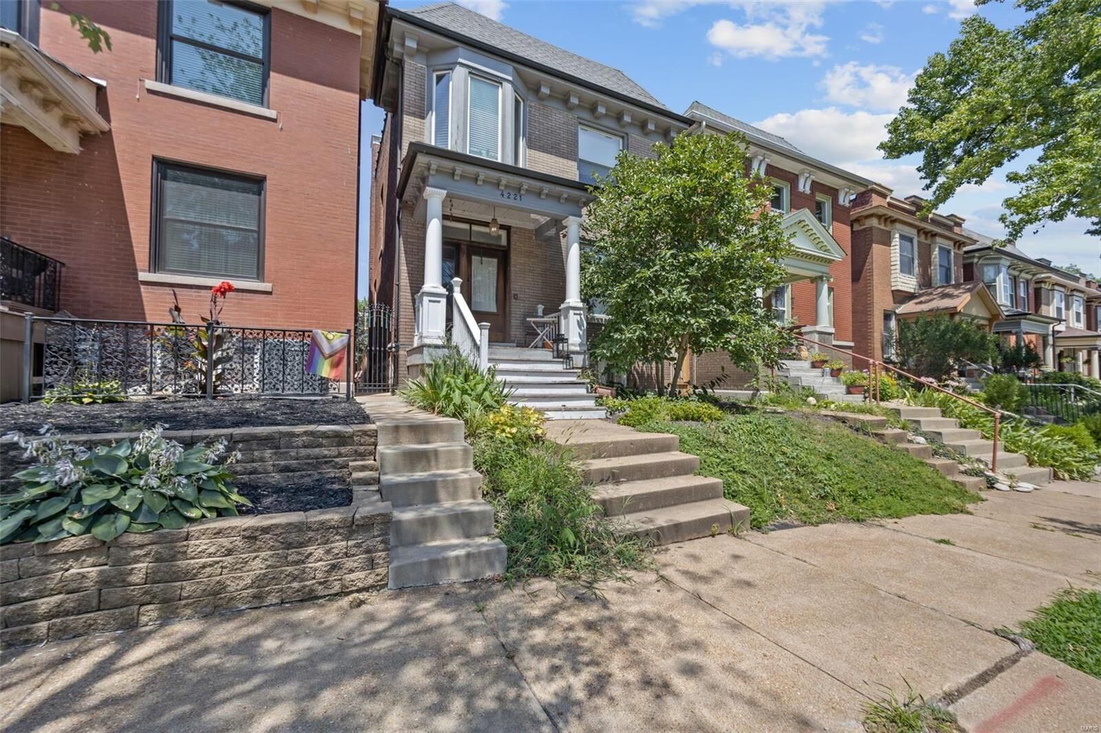 Property Photo: 4221 Flad Avenue MO 63110