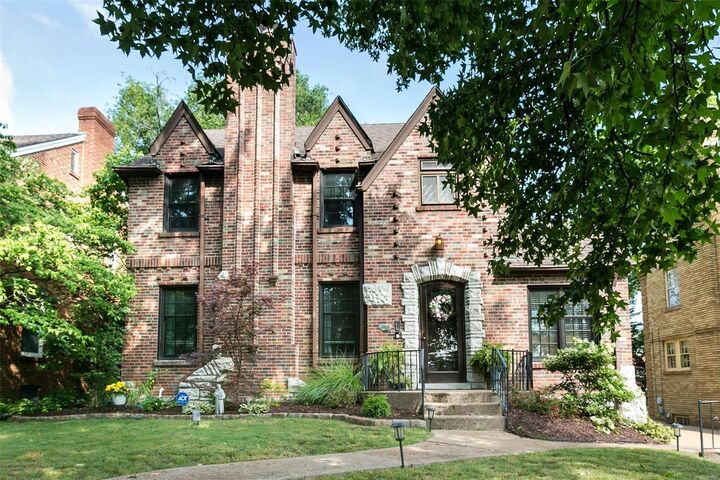 3919 Roland Boulevard  St Louis MO 63121 photo