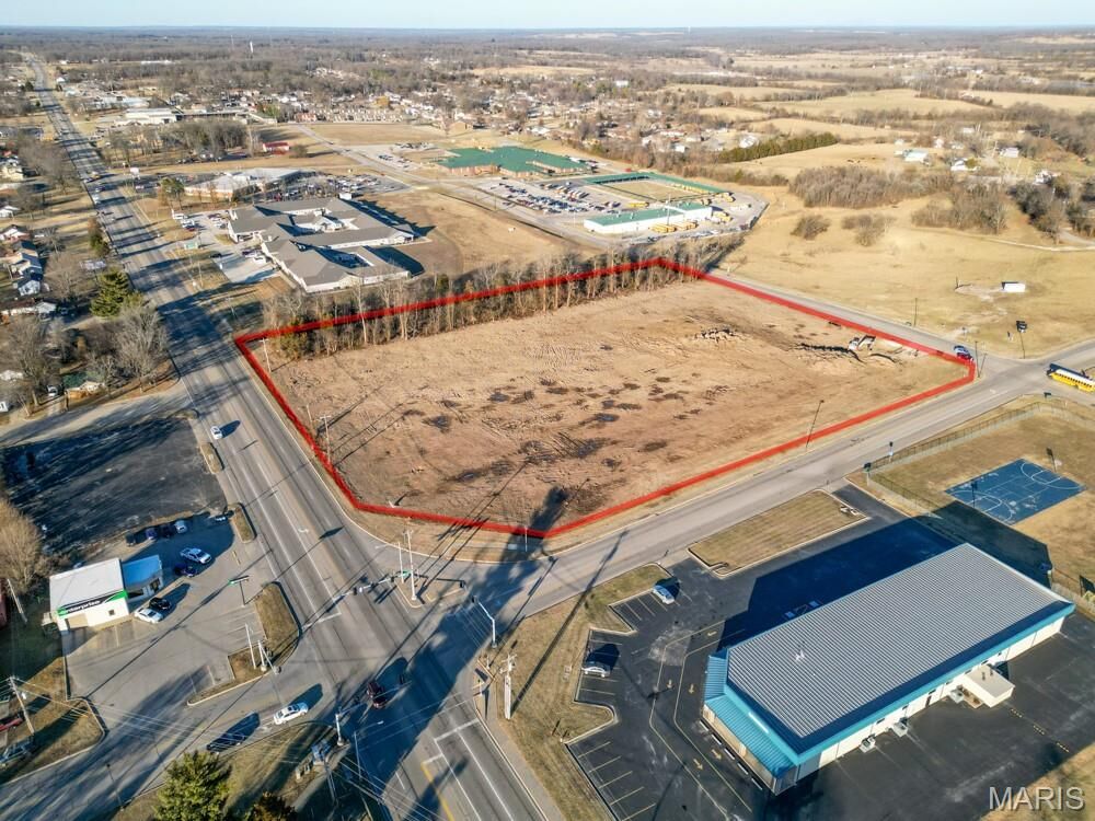 Property Photo:  750 Lynn Street  MO 65536