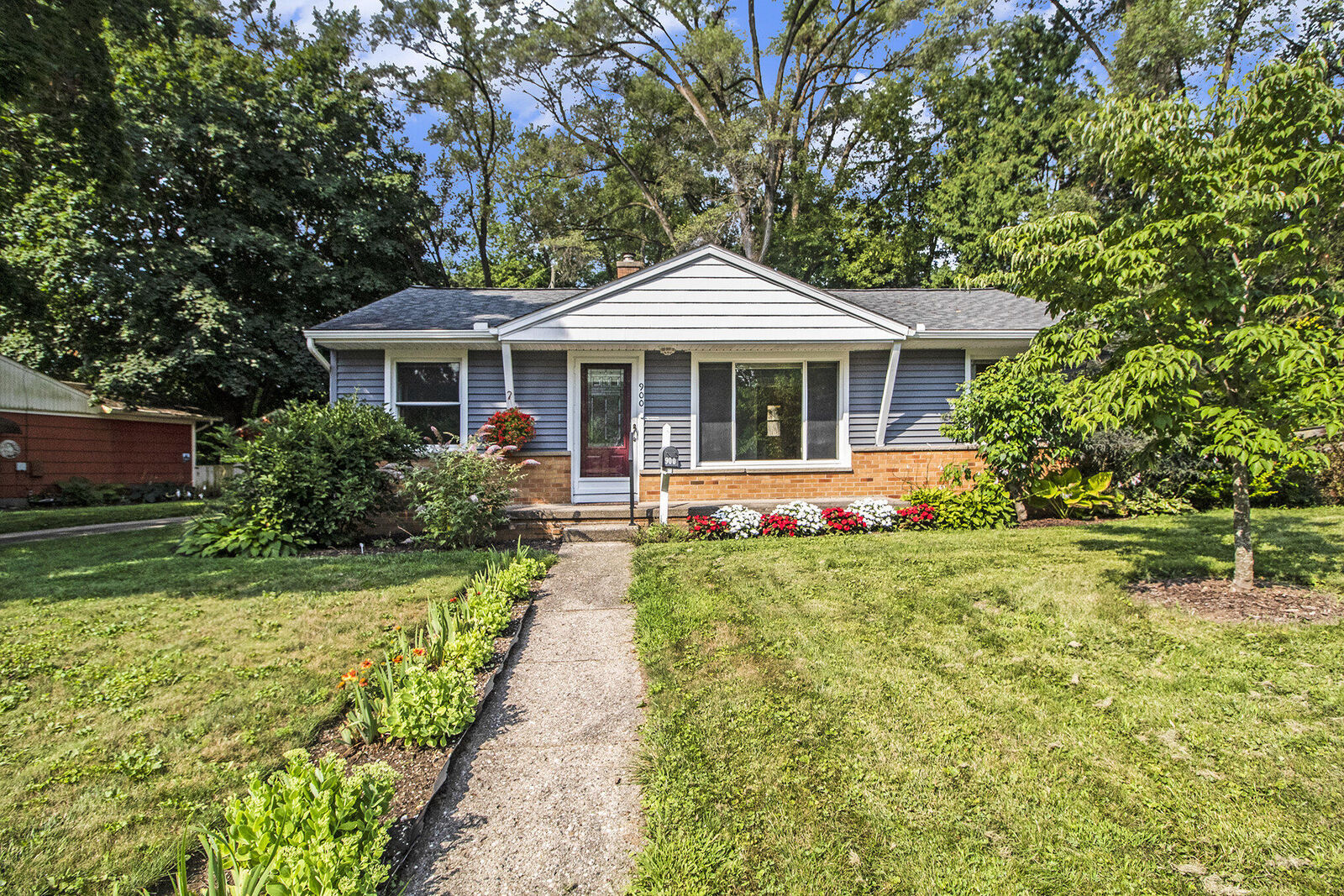 Property Photo: 900 Barton Drive MI 48105