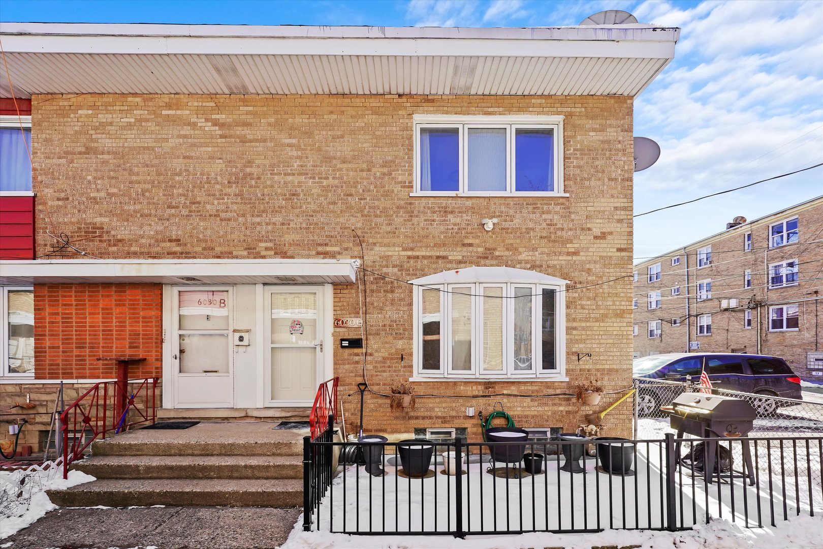 Property Photo: 6030 N Winchester Avenue C IL 60660