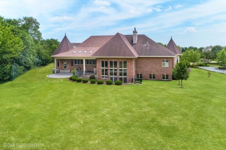 Property Photo:  20 Terra Vita Court  IL 60010 