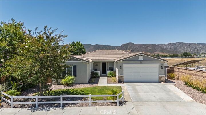 Property Photo: 24061 Grafton Avenue CA 92562