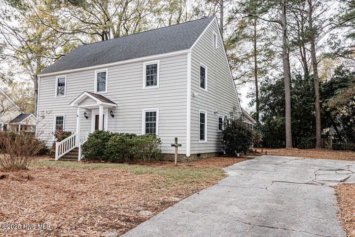 Property Photo:  1404 Captains Road  NC 27886 