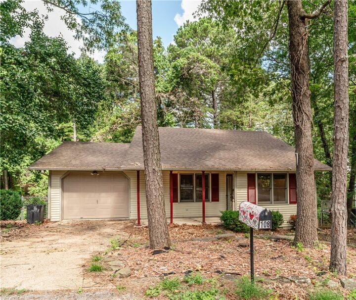 Property Photo: 108 E Jay Lane AR 72632