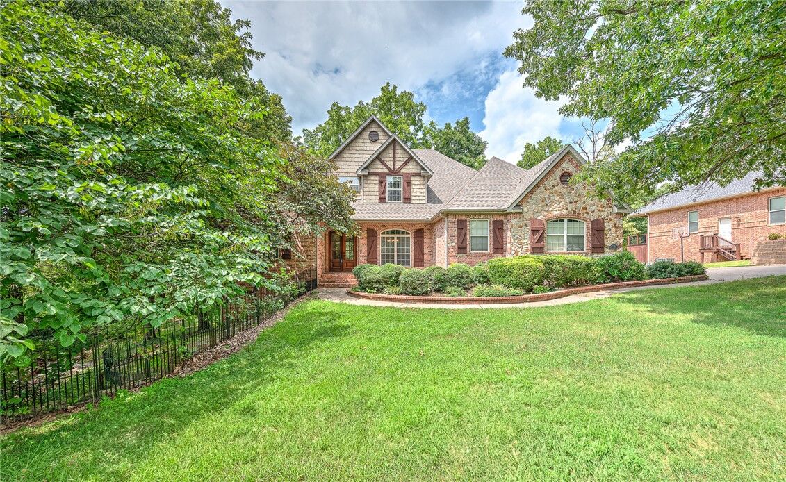 Property Photo: 6759 Sunset Ridge Circle AR 72762