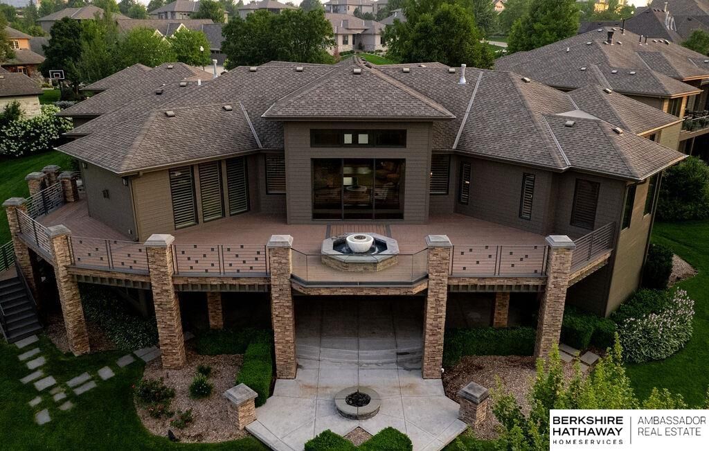 Property Photo: 18908 Boyle Circle NE 68022