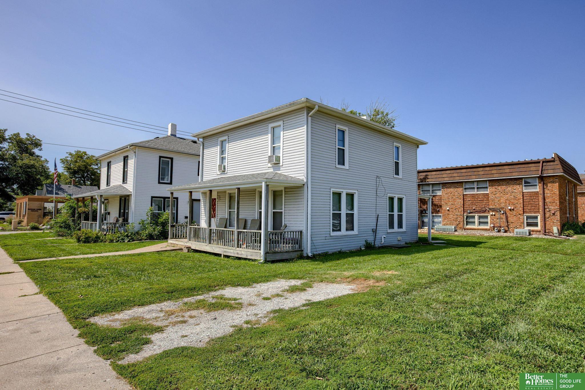 Property Photo:  1713 Lincoln Street  NE 68008 