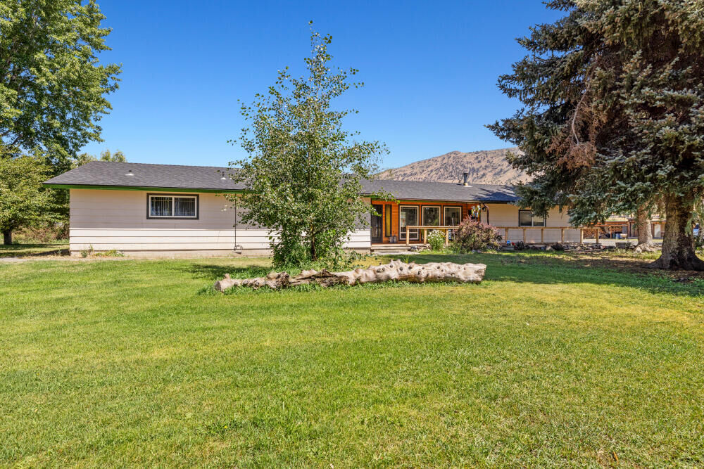 Property Photo:  10145 Matney Way  OR 97603 