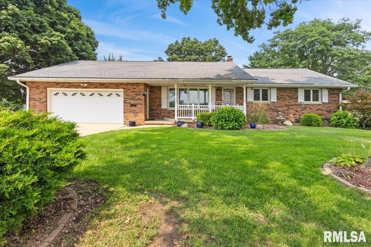 Property Photo: 107 Oakland Avenue IL 61571