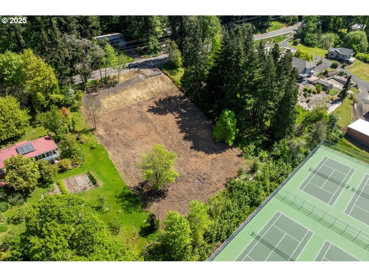 Property Photo:  16855 SE Oatfield Rd  OR 97267 