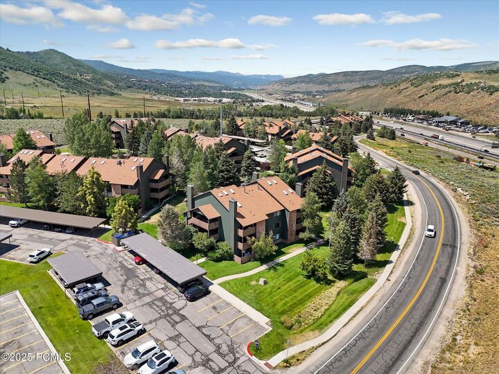 Property Photo: 6821 N 2200 Apt 11 J UT 84098