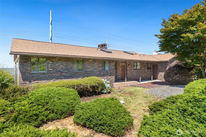 Property Photo:  4709  Somerset Drive  SE  WA 98006 