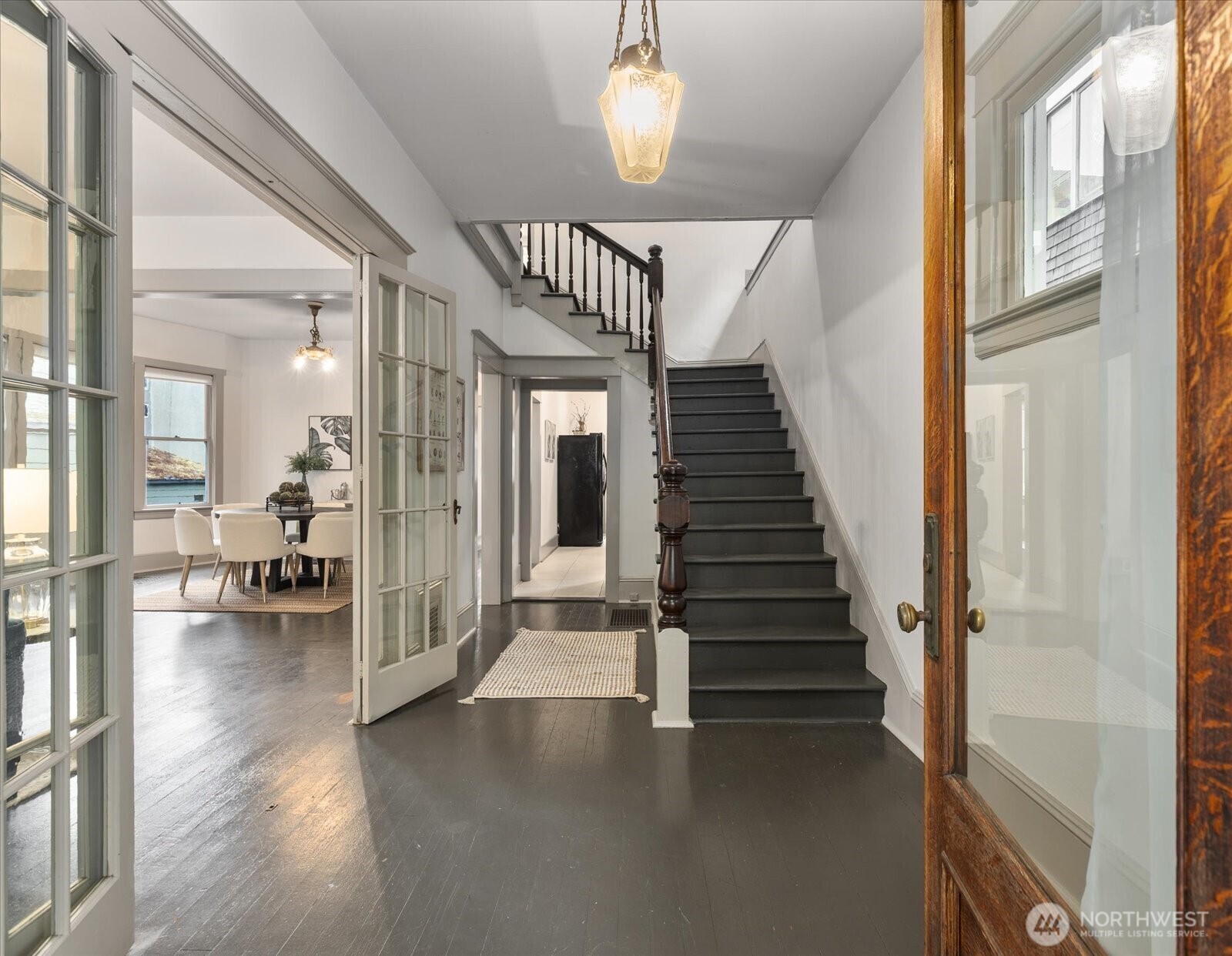 Property Photo:  743  Broadway  E  WA 98102 