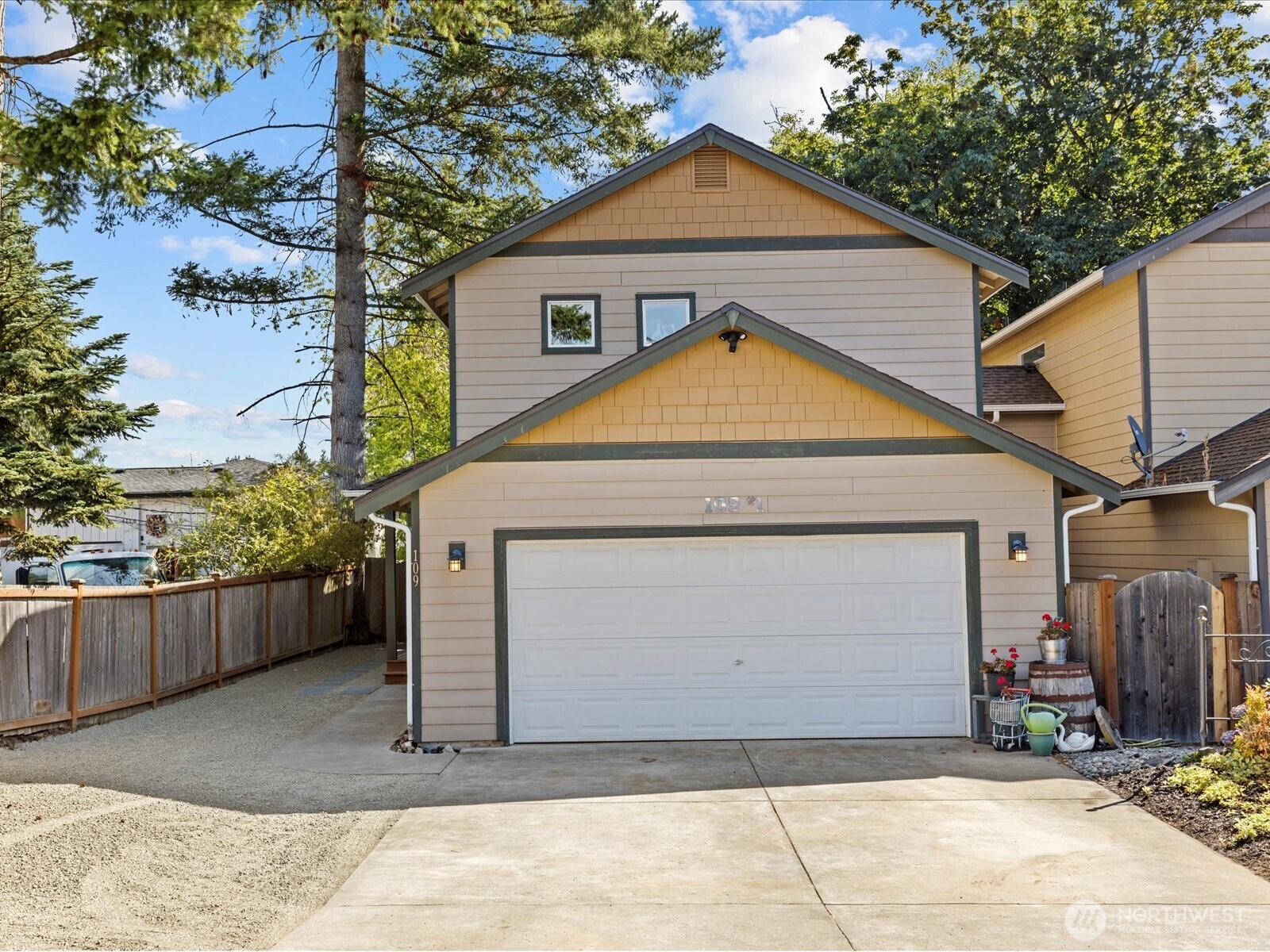 109  203rd Place SW 1  Lynnwood WA 98036 photo