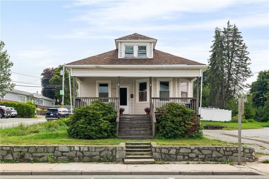 Property Photo: 1476 Plainfield Pike RI 02920