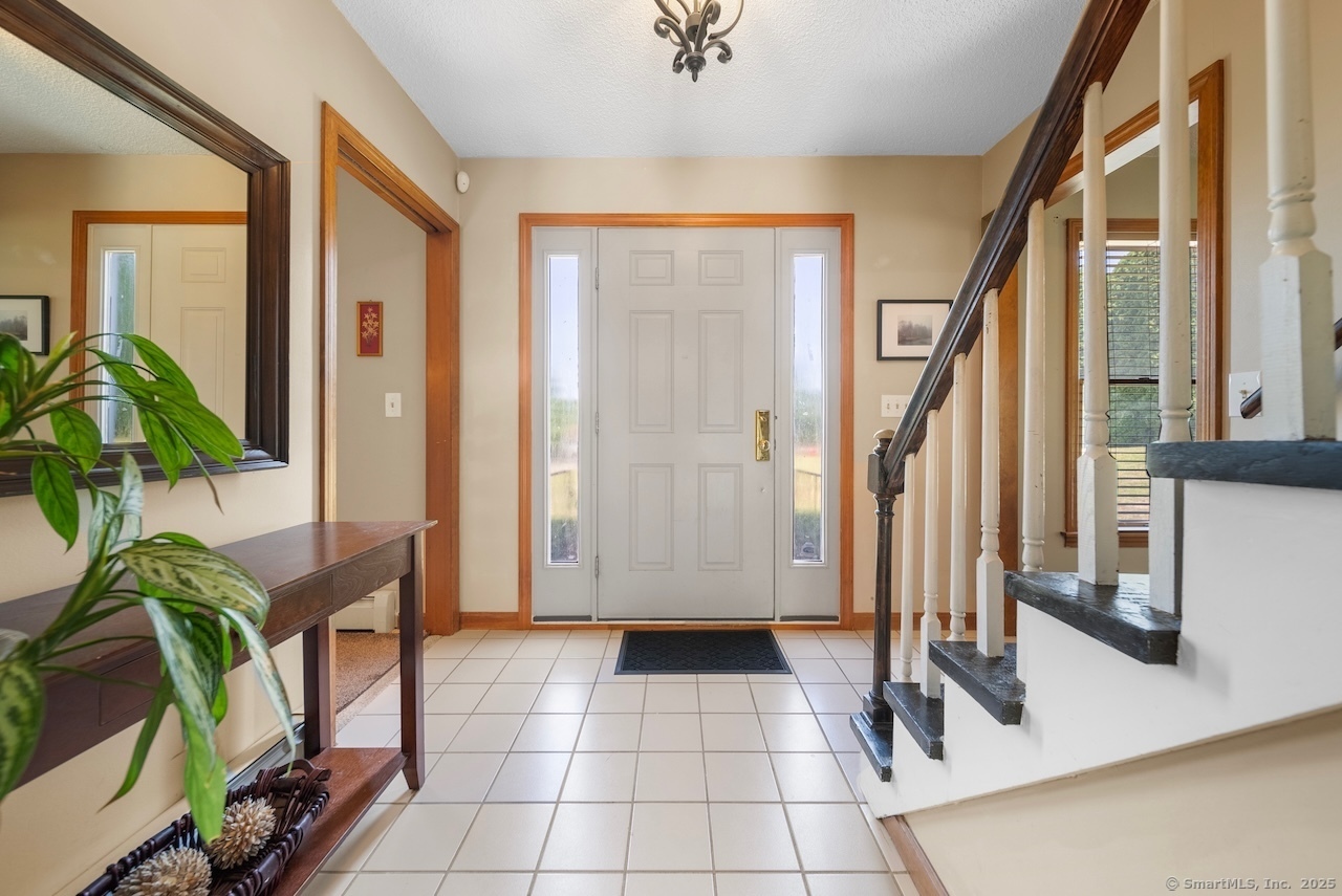 Property Photo:  5 Ridgeview Drive  CT 06029 