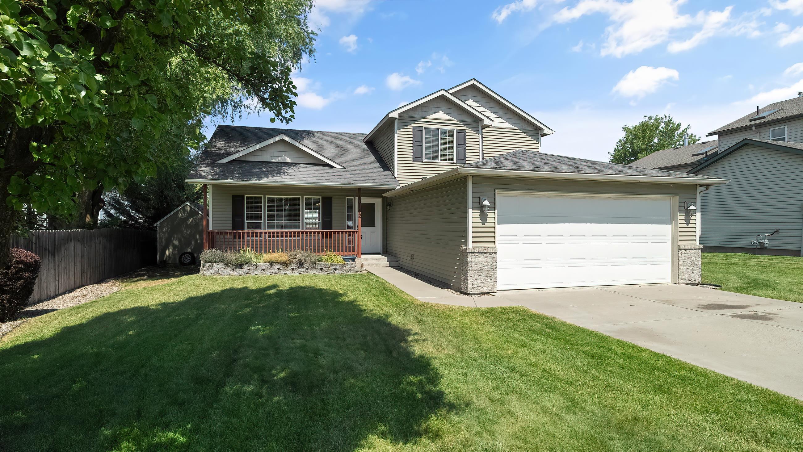 Property Photo: 10112 W Richland Rd WA 99004
