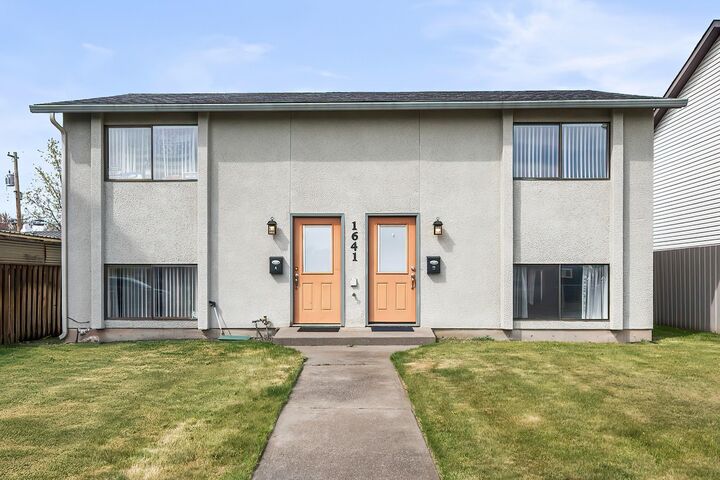 1641 E Crown Ave  Spokane WA 99207 photo