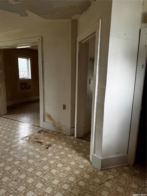Property Photo:  210 2nd Avenue W  SK S0G 3R0 