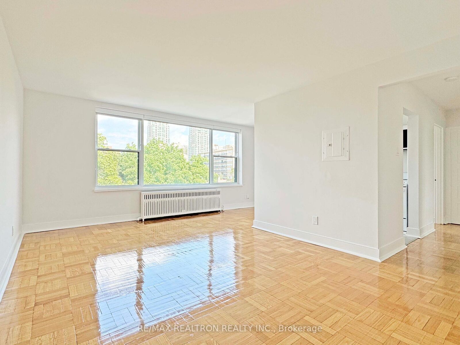 Property Photo:  1545 Bathurst Street 207  ON M5P 3H6 