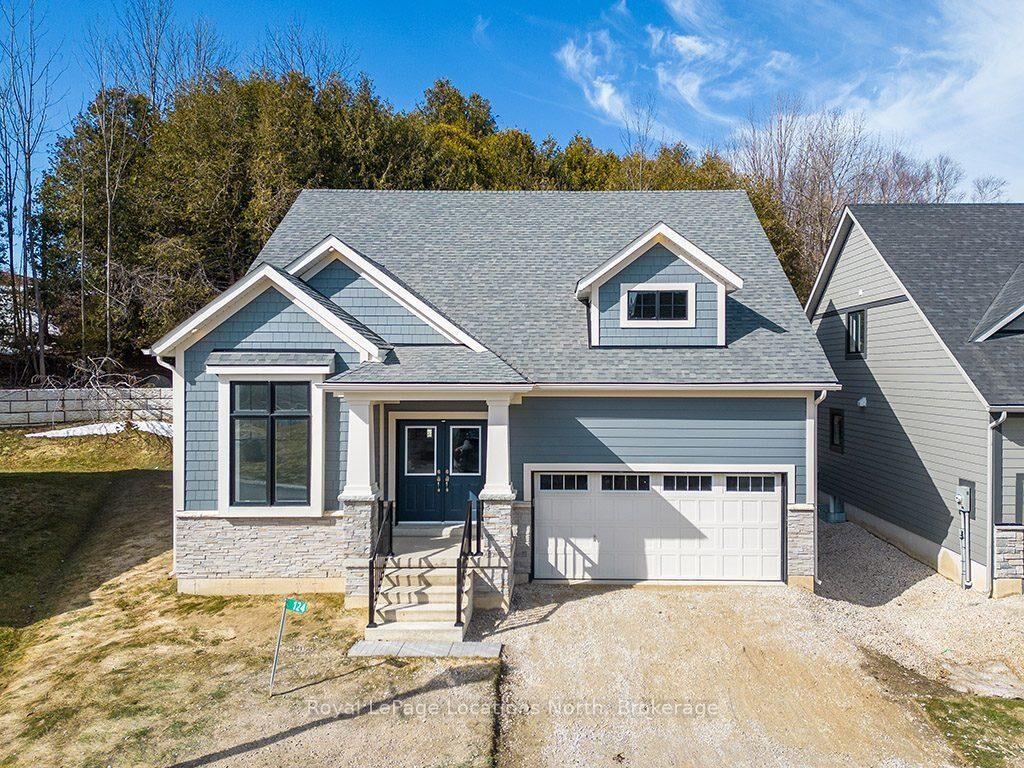 Property Photo: 124 Beacon Drive ON N0H 2P0