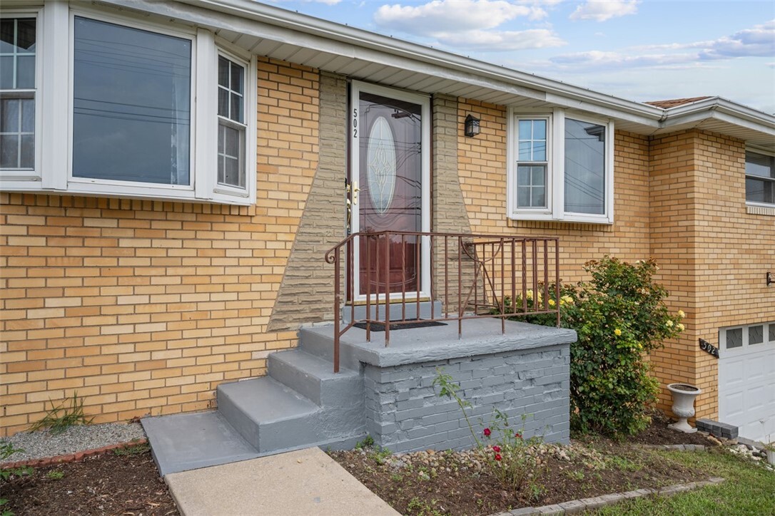 Property Photo: 502 Lucy PA 15236
