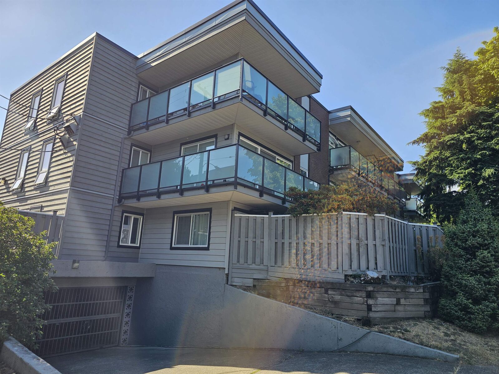 Property Photo: 8707 Hudson Street 304 BC V6P 4M7