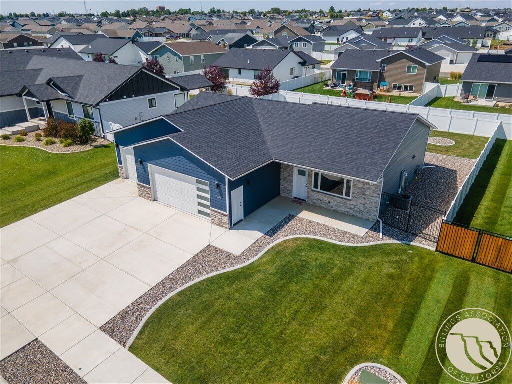 Property Photo:  2236 Gleneagles Boulevard  MT 59105 