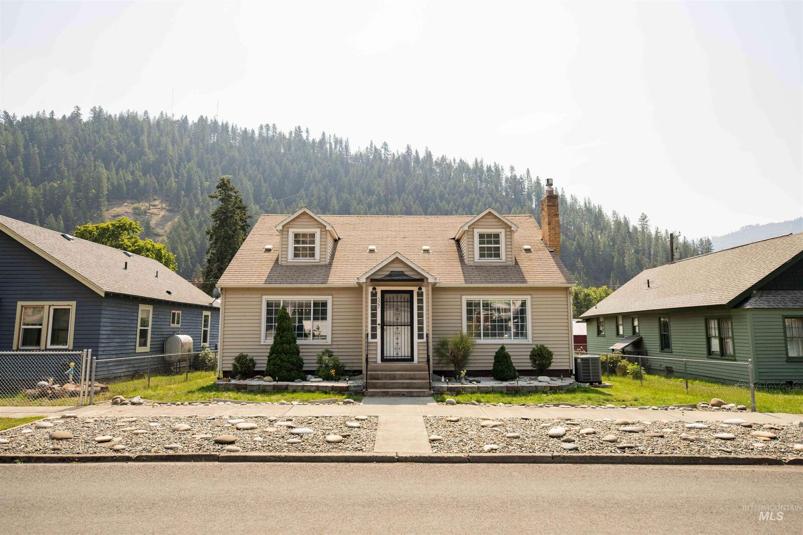 Property Photo: 527 Brown Avenue ID 83544