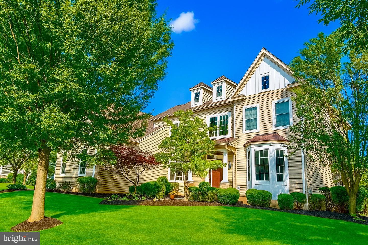 512 Championship Drive  Harleysville PA 19438 photo