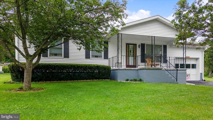 391 King Street  Kearneysville WV 25430 photo
