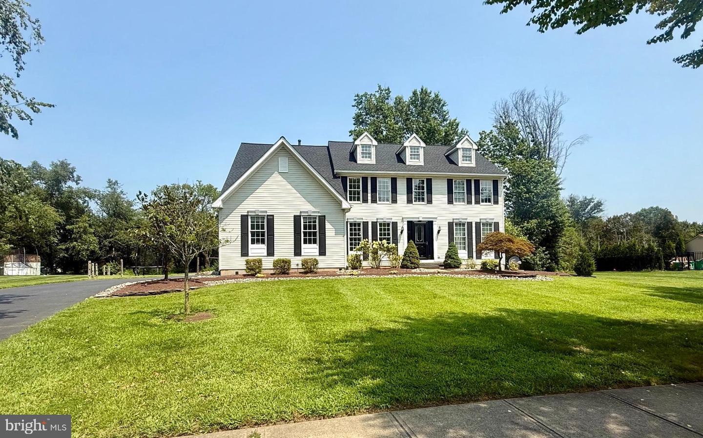 12 Brookshire Drive  Robbinsville NJ 08691 photo