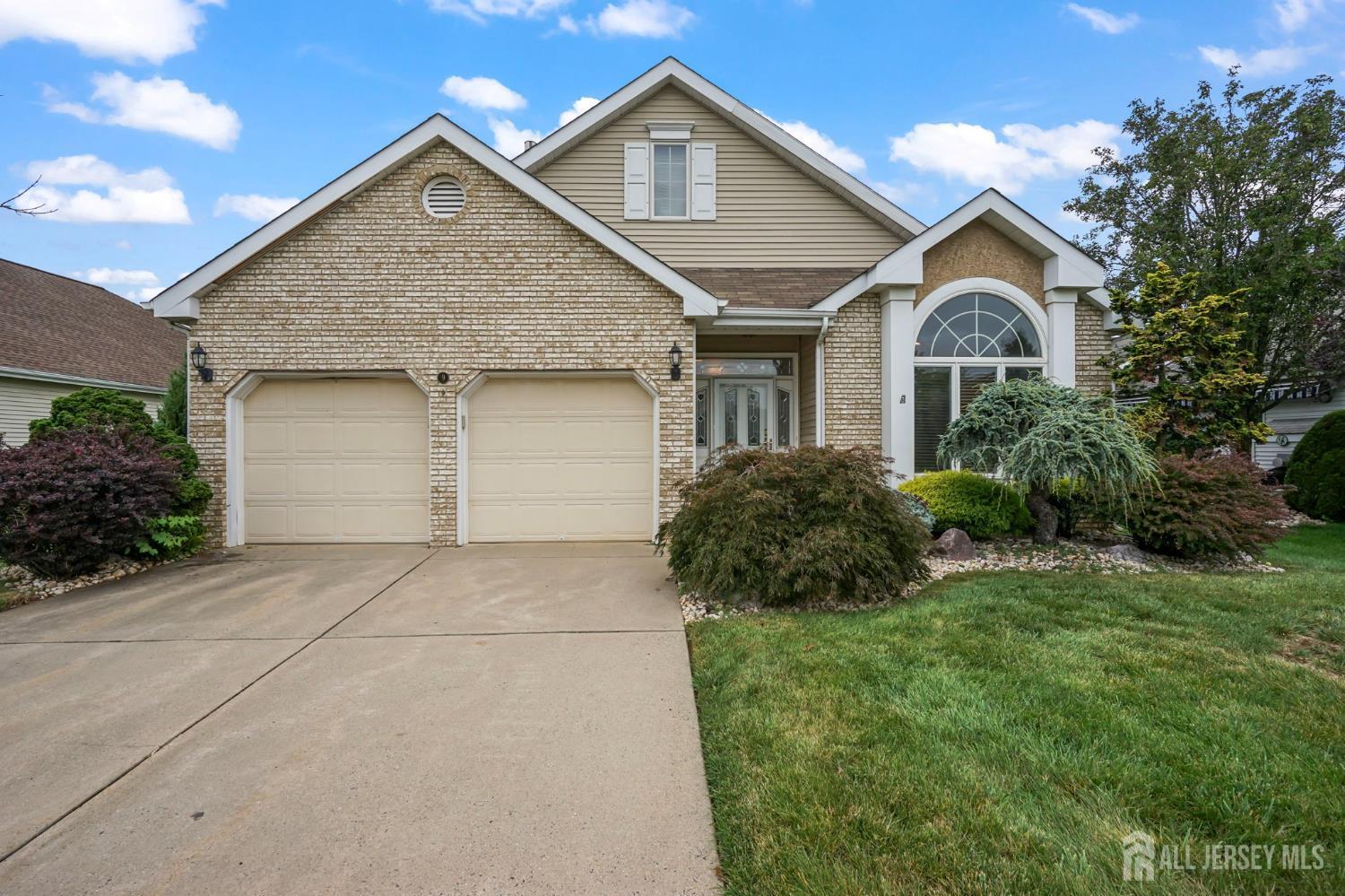 Property Photo:  9 York Court  NJ 08831 