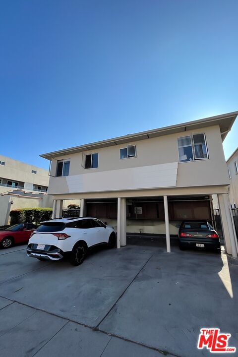 Property Photo:  417 N Ardmore Ave  CA 90004 