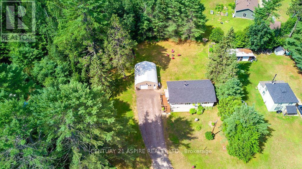 Photo de la propriété: 2026 Old Moore Lake Road ON K0J 2H0