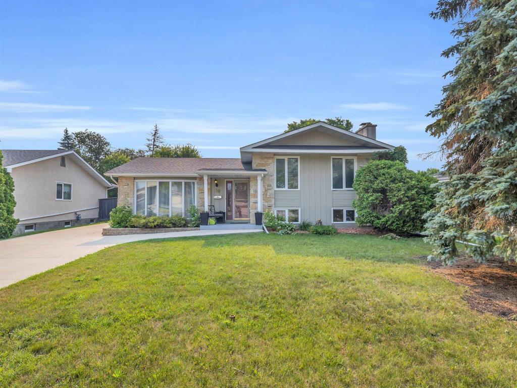 Property Photo:  19 Sweetwater Bay  MB R2J 3G4 