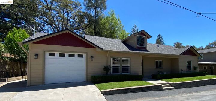 Property Photo:  18197 Hammer Ln  CA 95379
