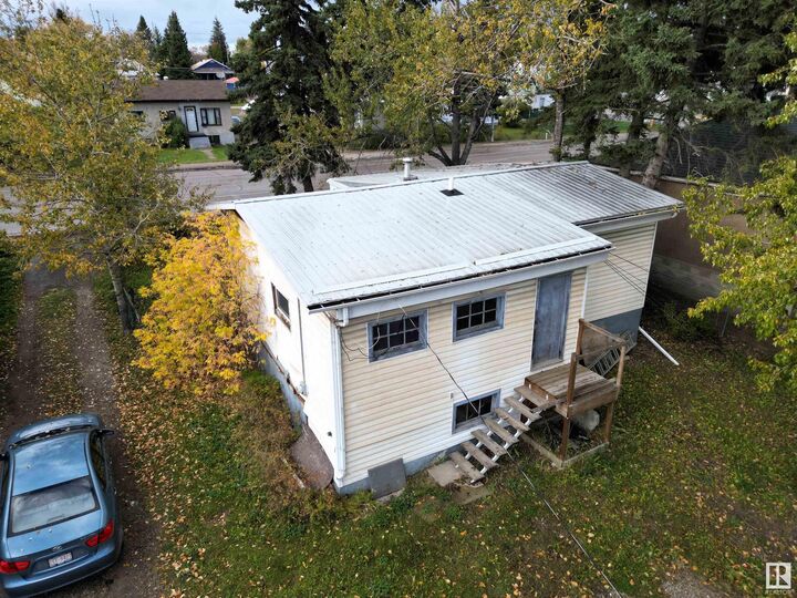 Property Photo:  4615 4 Avenue  AB T7E 1C2 