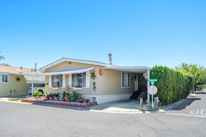 Property Photo:  2575 S Willow Avenue 98  CA 93725 