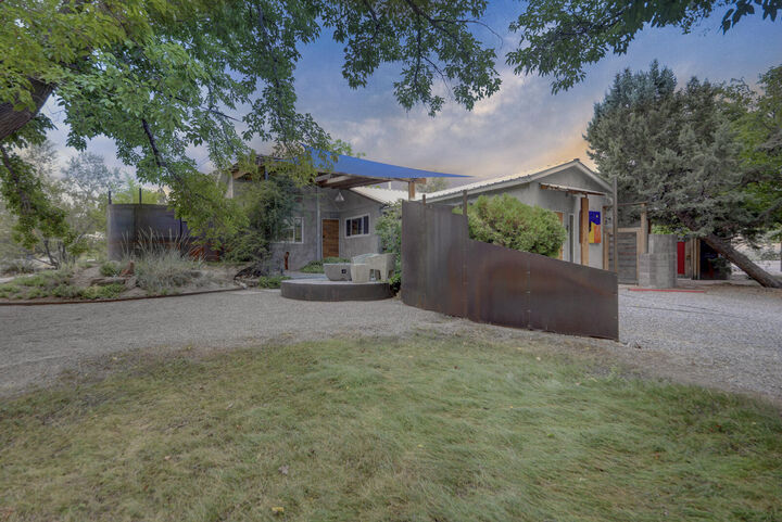 2702 Morrow Road NE  Albuquerque NM 87106 photo