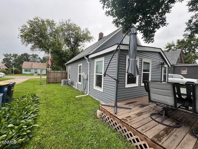 Property Photo: 209 4th Avenue SW ND 58401