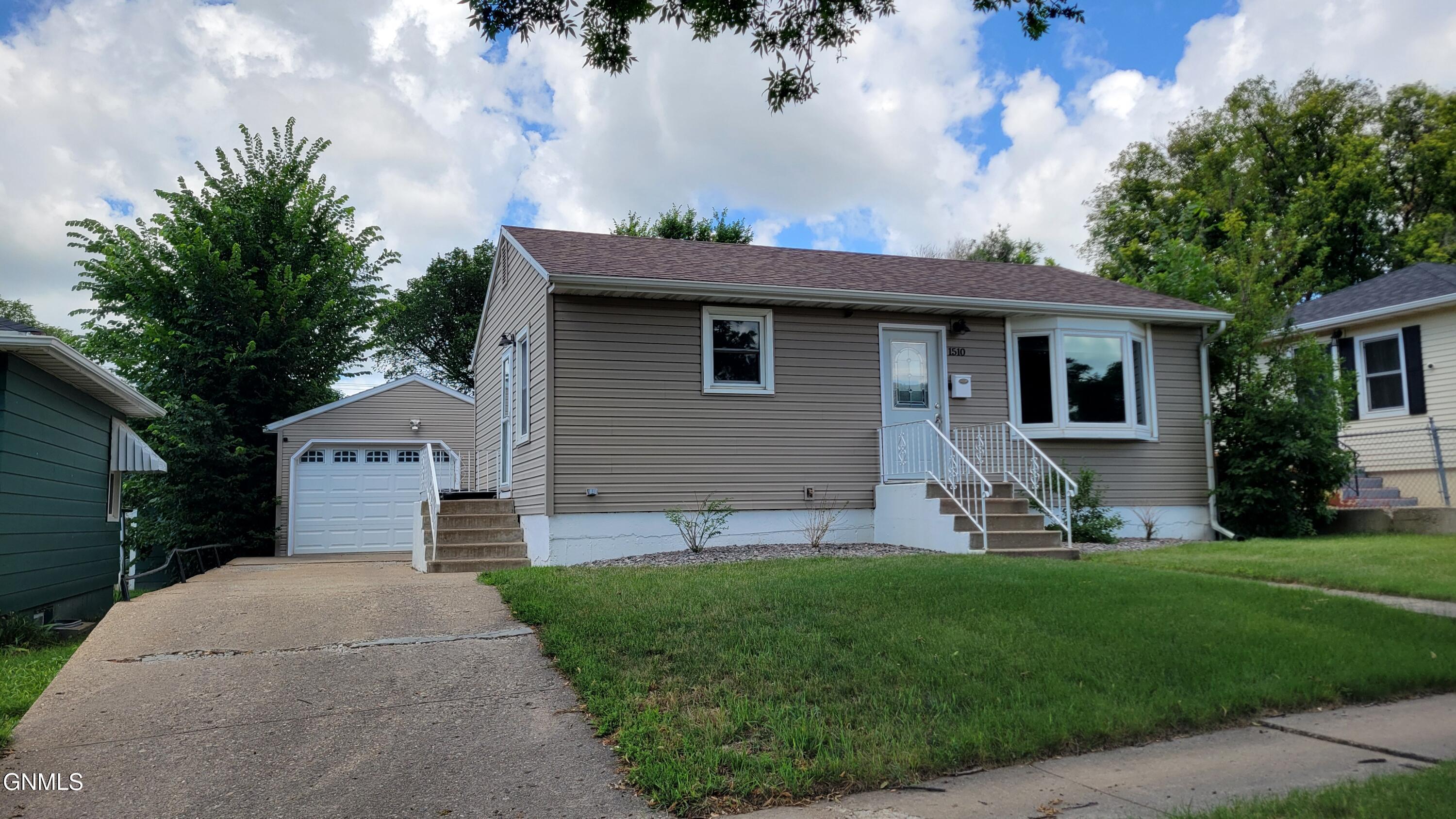 1510 13th Street N  Bismarck ND 58501 photo