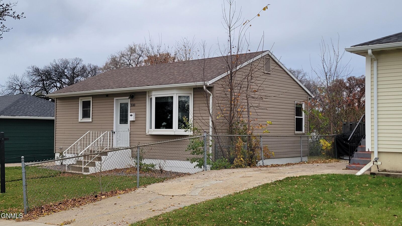 Property Photo:  1510 13th Street N  ND 58501 