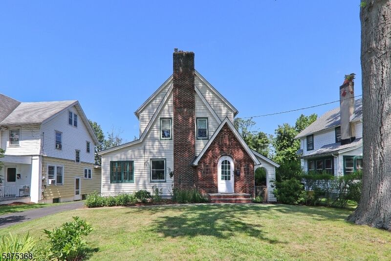 Property Photo:  1459 E 7th St  NJ 07062 