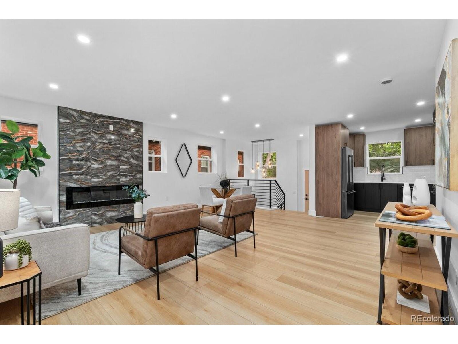 Property Photo: 639 Albion St CO 80220