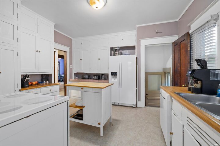 Property Photo:  129 Lexington Avenue  IN 46807 